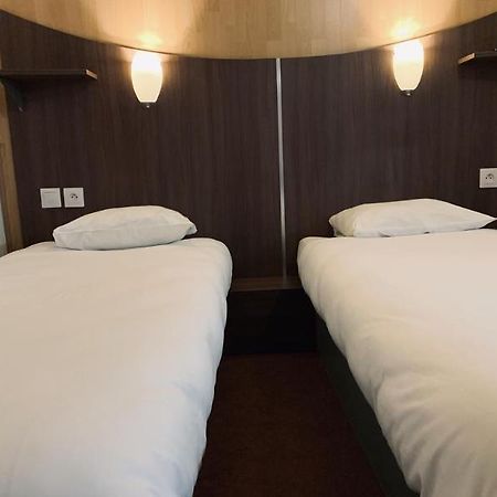 Kyriad Direct Rouen Sud - Val De Reuil Le Vaudreuil Zewnętrze zdjęcie
